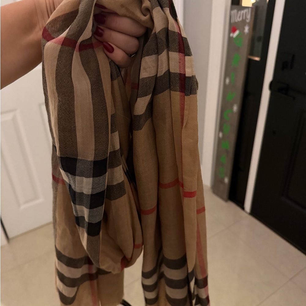 Classic Burberry wide check silk wool scarf - Picture 12 of 13